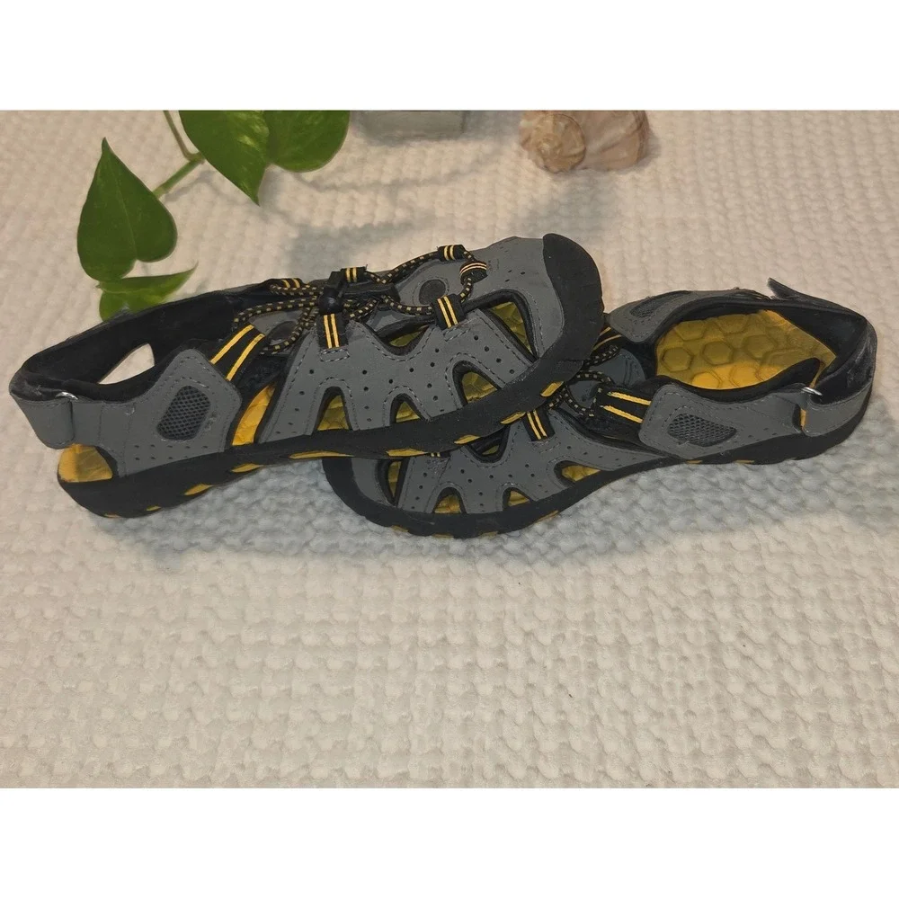 Khombu Kyle Water Sandals Kids Size 3 Gray Yellow Closed Toe Sport Hiking Shoes